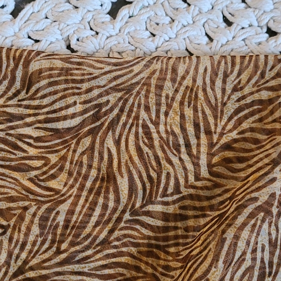 SAFARI SCARF BROWN CREME GOLD COLORS 42 BY 60 - Picture 16 of 16